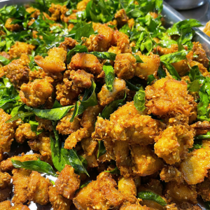 Ba chỉ chiên riềng